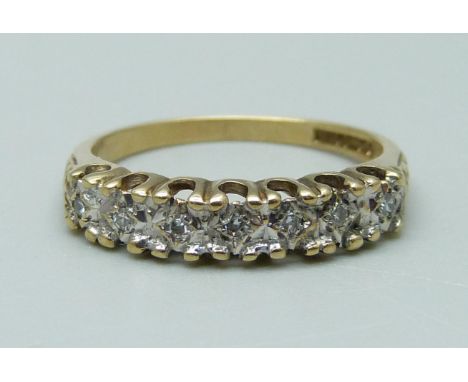 A 9ct gold and diamond ring, 1.85g, J½ 