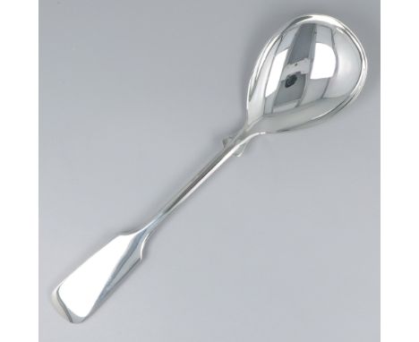 Robbe &amp; Berking vegetable serving spoon, model Alt-Spaten, silver. Model Alt-Spaten. With cutlery bags / covers. Germany,