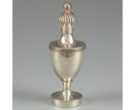 Silver shaker, Gerardus Hendrikus Bouscholten, The Hague 1829. An Empire caster with ''hidden'' holes; the bar-shaped pierced