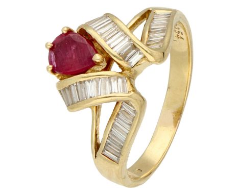 18K Yellow gold ring set with approx. 0.66 ct. natural ruby ??and approx. 0.36 ct. baguette cut diamonds. Set with a pear cut