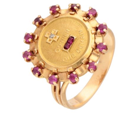 18K Yellow gold "plus qu'hier moins que demain" ring with ruby. Set with 14 synthetic rubies and diamonds. In good condition,