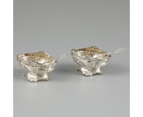 2-piece set of salt cellars with spoon, silver. Set Rococo style salt cellars with original salt spoons and matching glass in