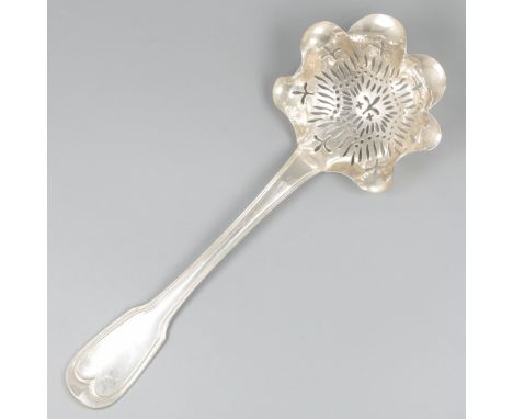 Sifter spoon silver. Beautiful large model with flower-shaped scalloped edge. Fiddle &amp; thread pattern. France, Paris, Eus
