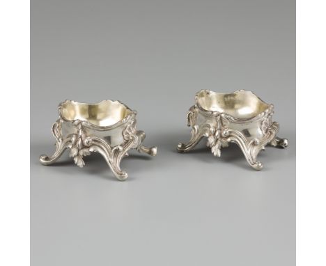 2-piece set of salt cellars, silver. In Rococo style. France, Paris, Georges Falkenberg, ca. 1900, hallmarks: Minerva 1, make