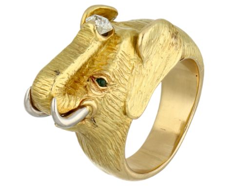 Friedrich design yellow gold/ platinum elephant ring with diamond. By the luxury German brand Friedrich from Frankfurt am Mai