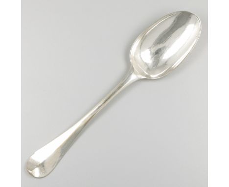 Silver dinner spoon, wd. Jan Paping I, Groningen 1765-66. With center ridge. Netherlands, Groningen, wed. Jan Paping I, 1765-