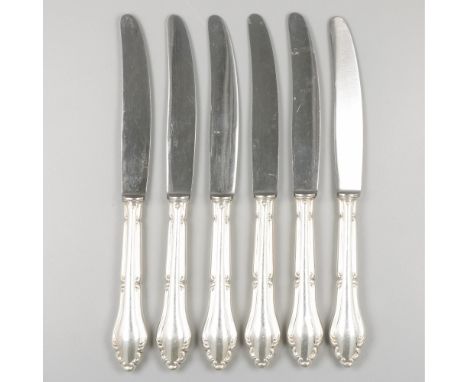 6-piece set of fruit / dessert knives, silver. With repoussé (filled) handles and stainless steel blades. Germany, possibly V