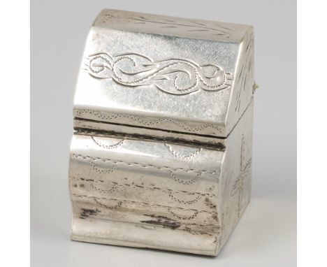 Loderein box silver. Beautiful loderein box in the shape of a secretaire, with engraved decoration. The Netherlands, 20th cen