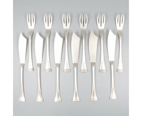 12-piece fish cutlery, silver. With decoration in Empire style. Netherlands, Voorschoten, J.M. van Kempen &amp; Zonen, 1920, 