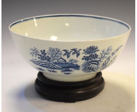 18th Century Worcester blue and white printed bowl decorated with the Fence pattern, 24cm diameter   Condition: 