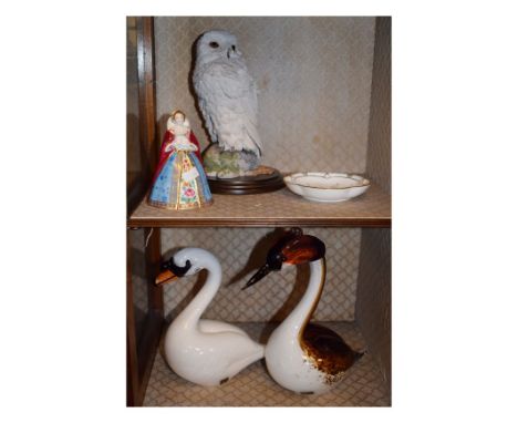 Two Langham glass bird figurines comprising a Swan and a Grebe, together with a Country Artists Snowy Owl, Royal Worcester An