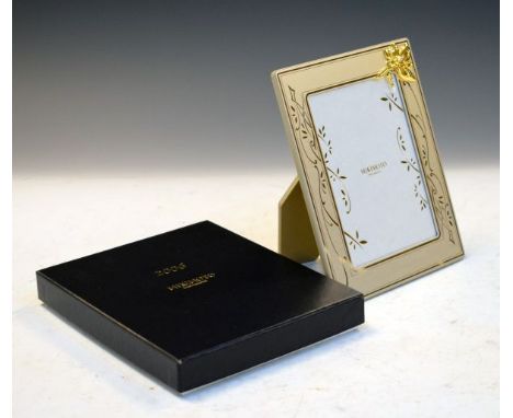 Mikimoto International 2006 limited edition photograph frame with single pearl dropper, in box of issue   Condition: 
