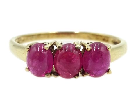 9ct gold three stone ruby ring, hallmarked Condition Report Approx 1.6gm, size N