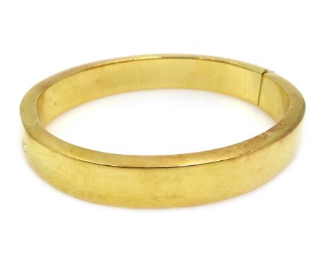 18ct gold hinged bangle stamped 750, approx 27.8gm