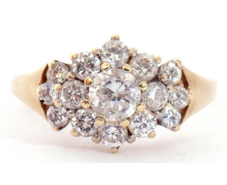 9ct gold cubic zirconia cluster ring, size N