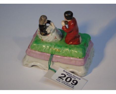 CERAMIC TRINKET BOX