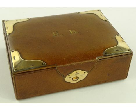 An Edwardian leather covered playing card box with 9ct gold mounts, hallmarks London 1901, width 14.5cm.