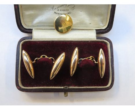 PAIR OF 18ct GOLD CUFFLINKS AND 18ct GOLD BUTTON 