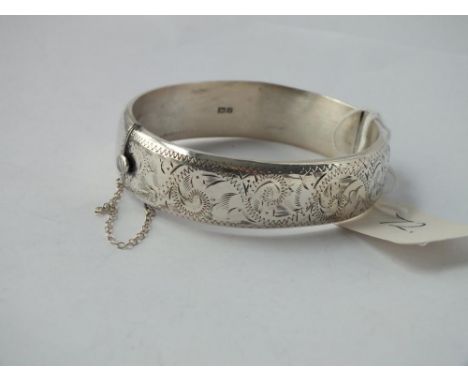 Slightly narrower silver bangle similar to previous lot  24g   