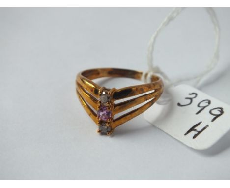 9ct 3 row gem set ring – size P - 2.7gms     