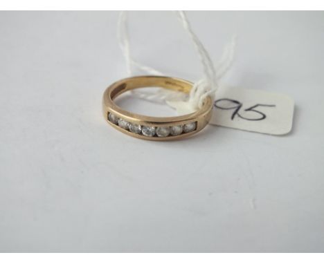 Small 9ct stone set half hoop ring approx. size K    