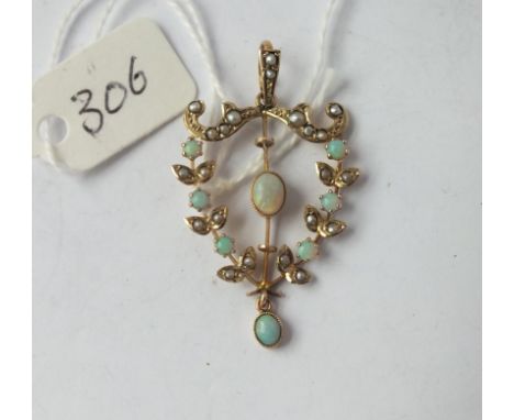 Attractive 9ct opal &amp; pearl pendant      