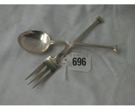 Christening spoon &amp; fork – B’ham 1944 – by H&amp;F     