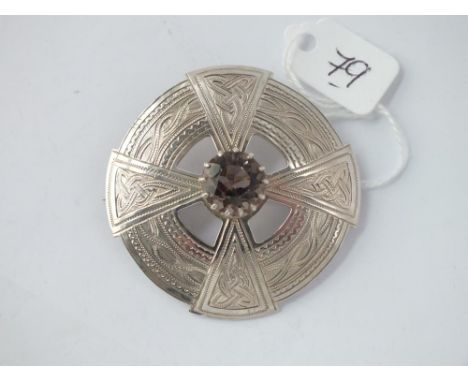 Large Scottish silver cloak brooch set with central stone Edinburgh  hallmarks 22.5g inc        