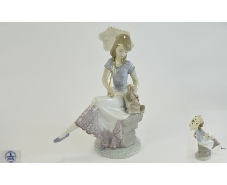 Lladro Collectors Society Members Figure for 1990 ' Picture Perfect ' Young Woman Holding a Parasol. Model No 7612. Sculpture