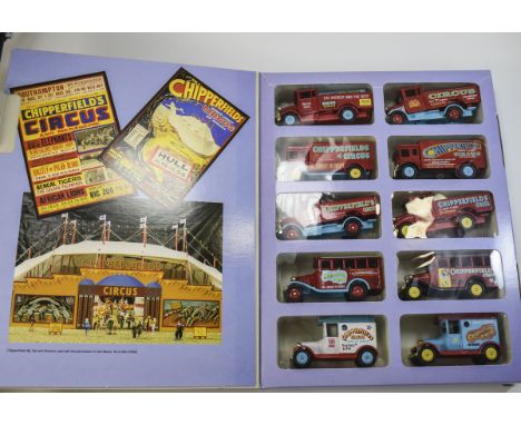 Corgi Chipperfields Circus 10 Vintage Die cast Model Vehicles. Boxed and In Unused Mint Condition. 