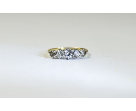 18ct Gold and Platinum 5 Stone Set Diamond Ring. Marked 18ct and Platinum. 