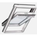 VELUX ELECTRIC WINDOW 78CMS X 160CMS WITH TILE FLASHING KIT