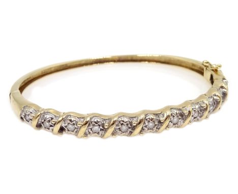 9ct gold diamond hinged bangle, stamped 375 Condition Report Approx 16.2gmClick here for further images, condition, auction t