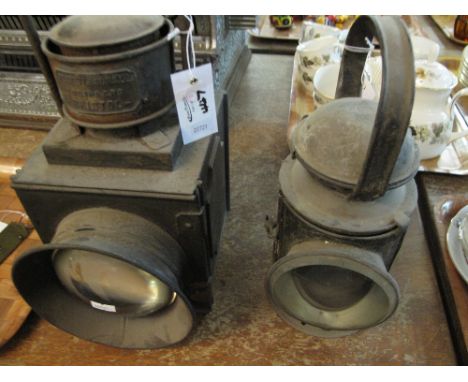 Peckett & Sons Bristol carriage lamp together with another metal carriage lamp.  (2)