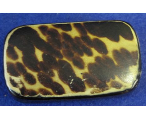 Lacquered and simulated tortoise shell rectangular shaped snuff box with hinged cover.