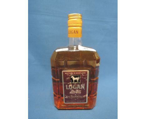 A Logan Deluxe scotch whisky White Horse Distillers, no capacity or strength