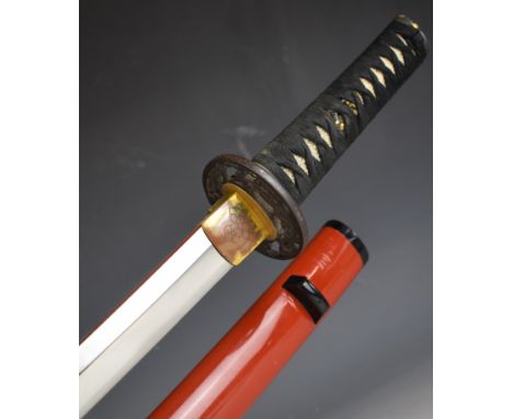 Japanese short sword with signed tang, decorated tsuba, bound grip, two menuki, decorated habaki, 51cm curved blade and scabb