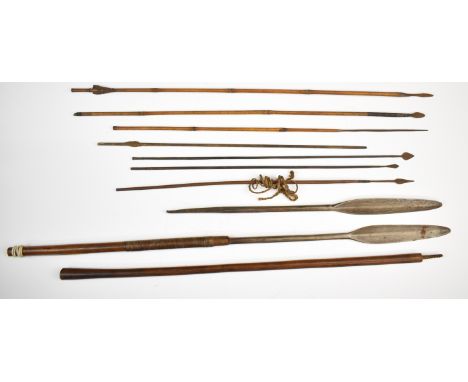 Property of Royal Welch Fusilier Officer David Walters African tribal weapons, including spear, spear head, arrows and small 