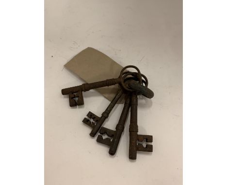 A VINTAGE SET OF LARGE KEYS 