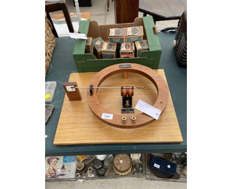 A PHILIP HARRIS LTD BIRMINGHAM DYNAMOMETER CURRENT BALANCE AND SEVEN VINTAGE PHILIPS LIGHT BULBS 