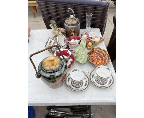 AN ASSORTMENT OF ITEMS TO INCLUDE CERAMIC TEA SERVICE ITEMS, A SNOOKER BALL SET AND A CERAMIC ROBIN FIGURE 