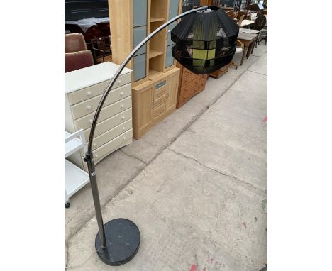 A 20TH CENTURY LARGE READING LAMP ON ROUND MARBLE BASE 