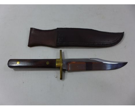 A SHEFFIELD MADE IXL BOWIE KNIFE, 15CM BLADE, LEATHER SCABBARD 