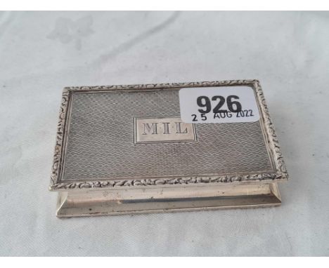 A good quality snuff box with cast edges, 3.5" long, Birmingham 1908, 140g