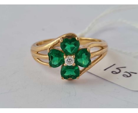 A green stone ring 9ct size R  3.6 gms