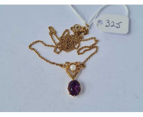 A pearl and amethyst necklace 9ct  4.3 gms