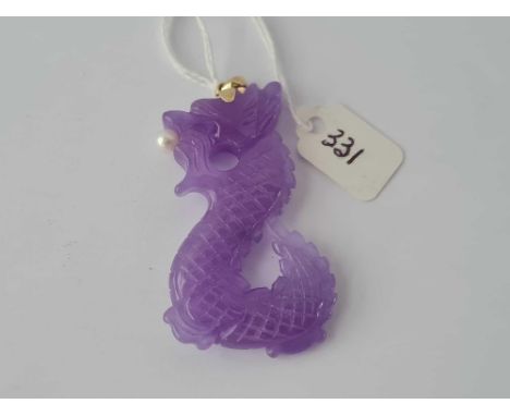A lavender jade large dragon pendant 14ct gold