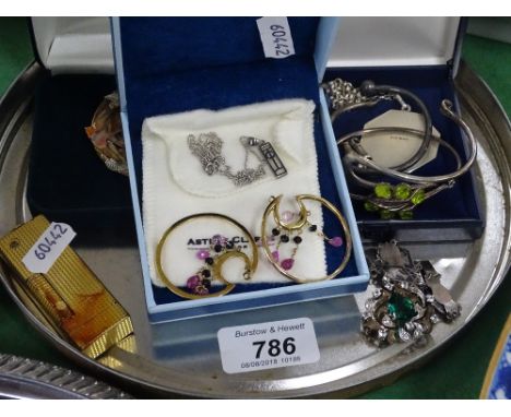 A collection of silver and other costume jewellery, including a Maratyn reed wood brooch, Dunhill lighter, silver and yellow 