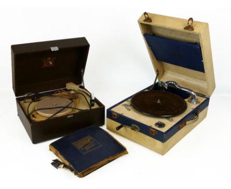 1940s cased Decca 50 wind-up gramophone (in working order); together with a His Master's Voice Double C stylus (no plug, for 