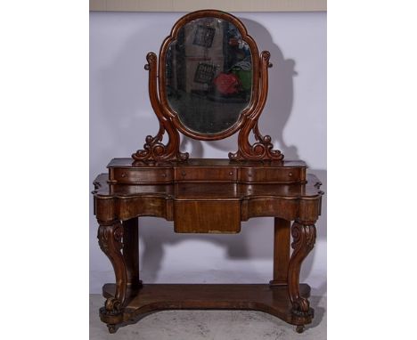 Victorian mahogany dressing table, shaped oval mirror, above trinket drawers, serpentine front, scrolled cabriole legs, plint